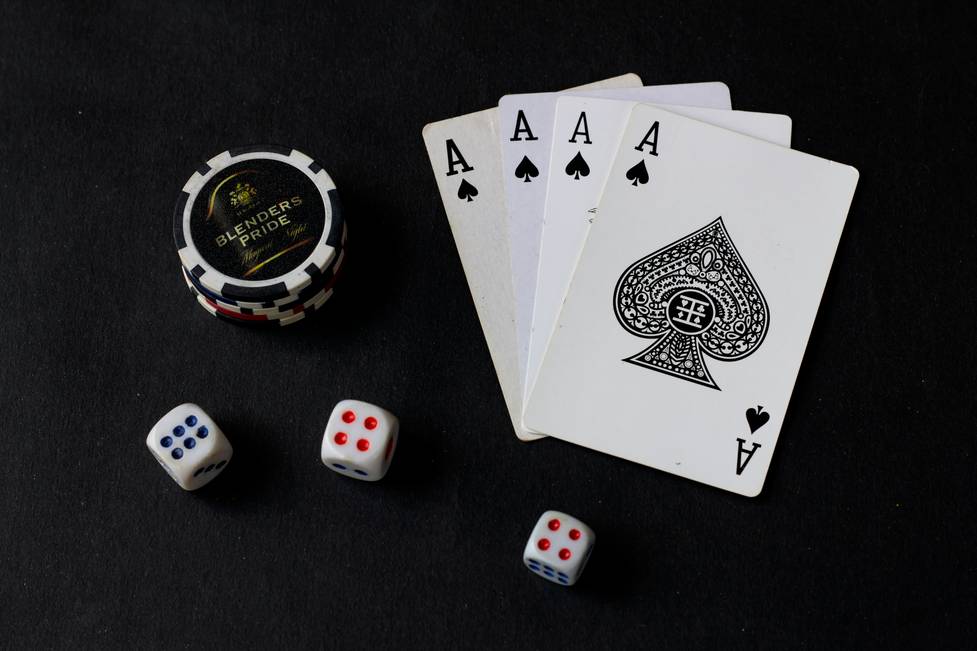 How Online Casinos Make Money